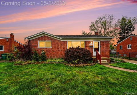Photo of 32533 Cambridge Street, Garden City City, MI 48135 (MLS # 20261029909)