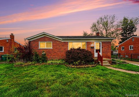 32533 Cambridge Street Garden City City MI 48135