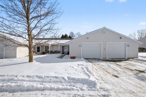 7132 E Cannon Place Drive NE Cannon Township MI 49341