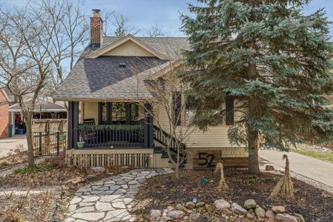 Photo of 52 Devonshire Road, Pleasant Ridge City, MI 48069 (MLS # 81026009721)