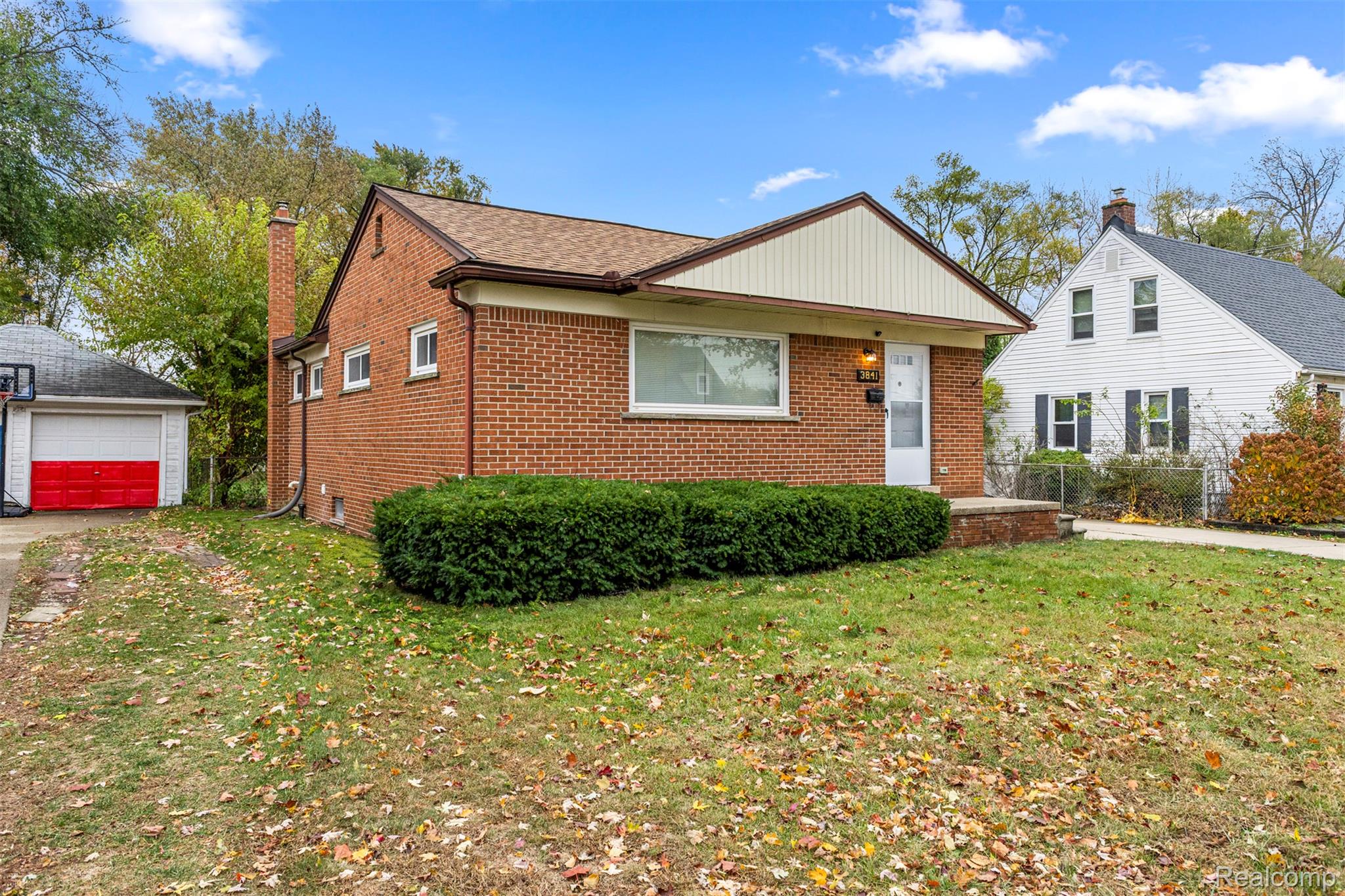 3841 Westpoint Street