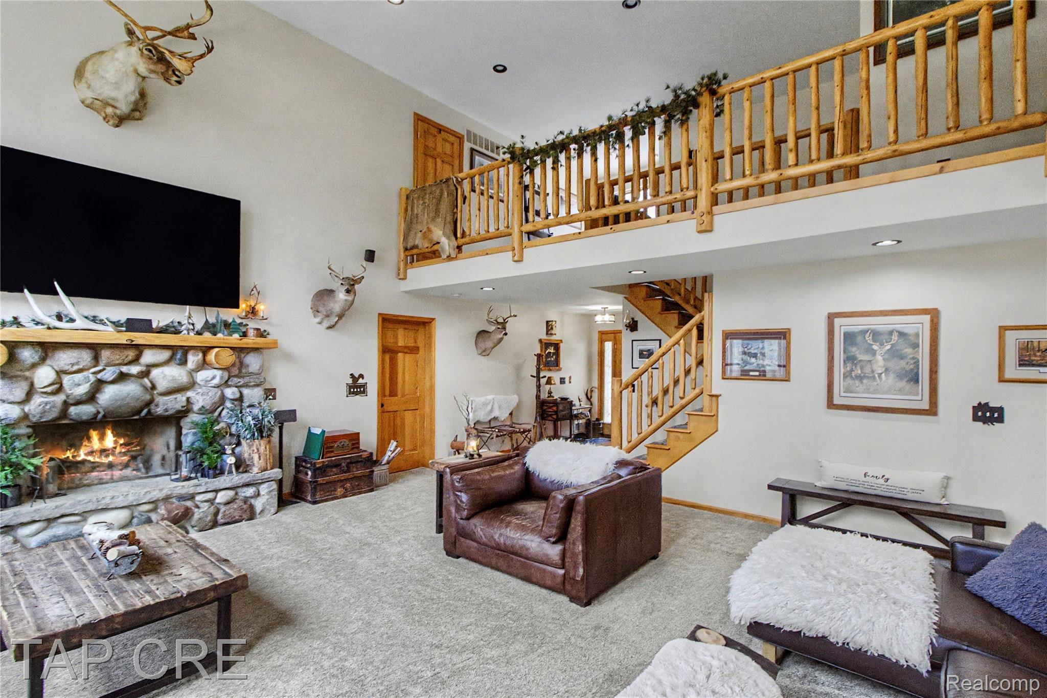 6417 Foxhollow Court