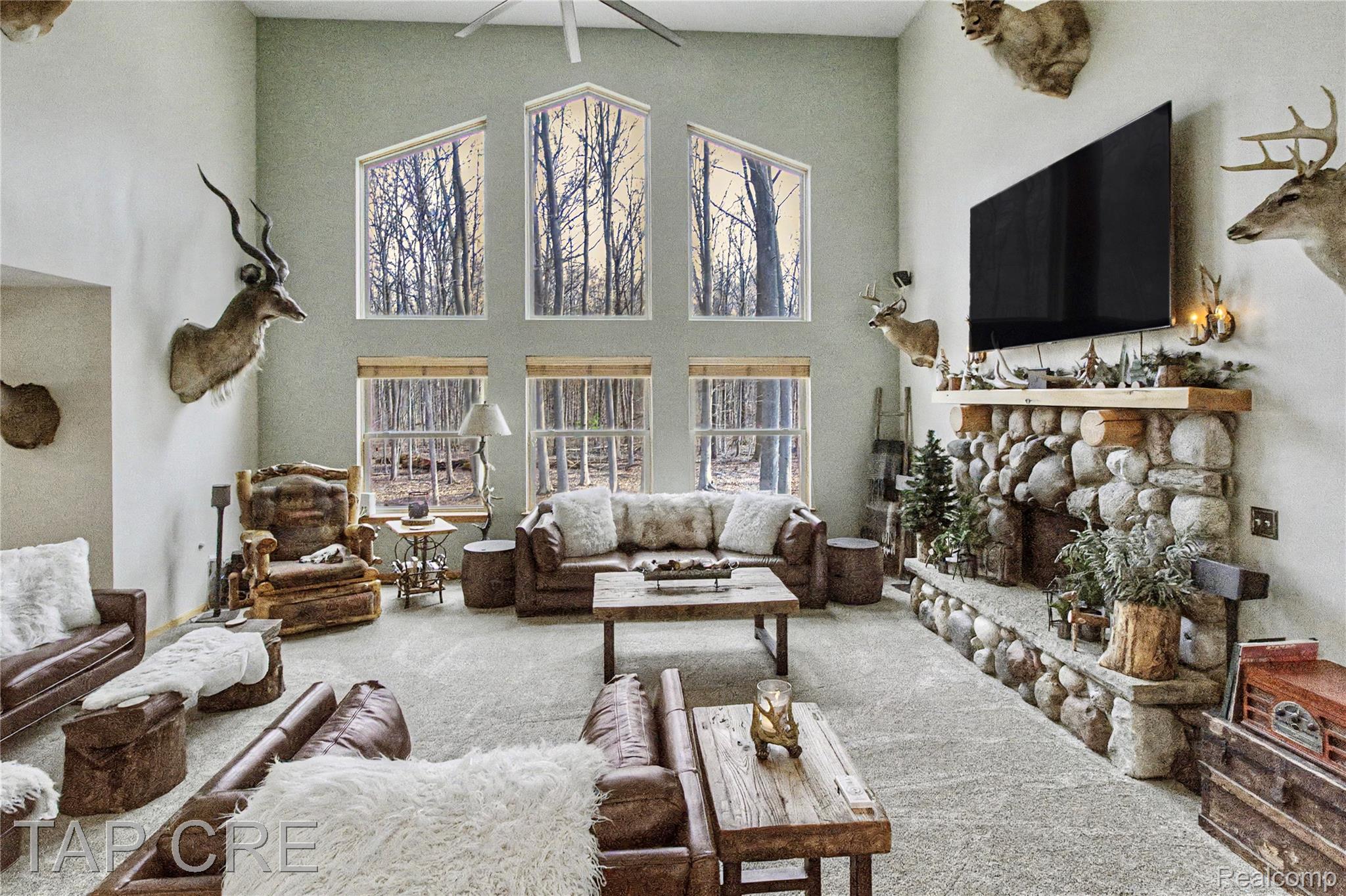 6417 Foxhollow Court