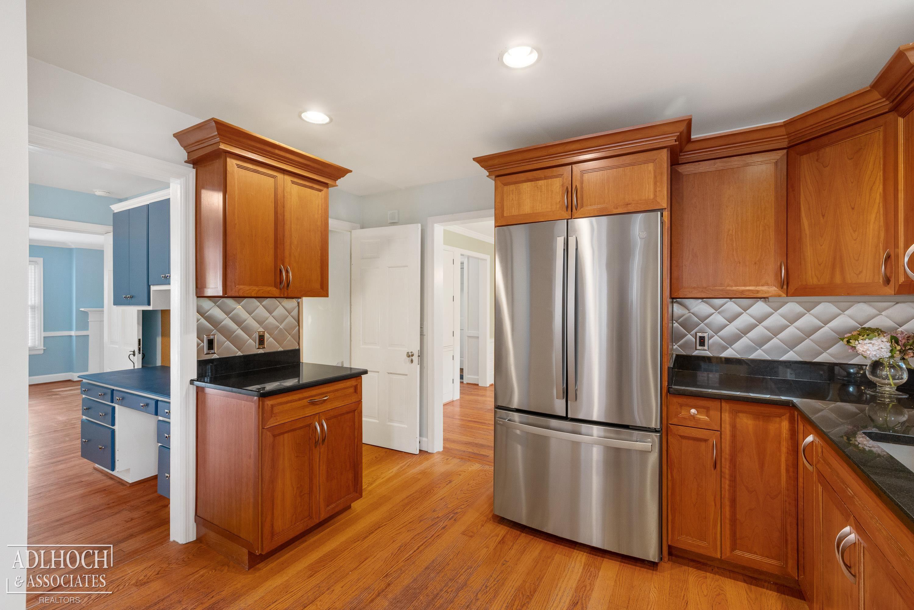 380 Merriweather Road