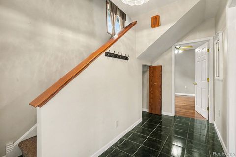 Tiny photo for 1539 Park Avenue, Bay City City, MI 48708 (MLS # 20261002529)