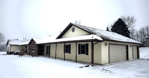 742 Ann Marie Court Oxford Charter Township MI 48371