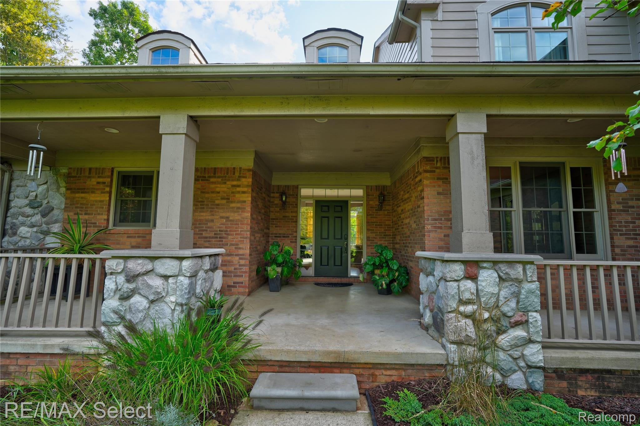 10454 Heron Court