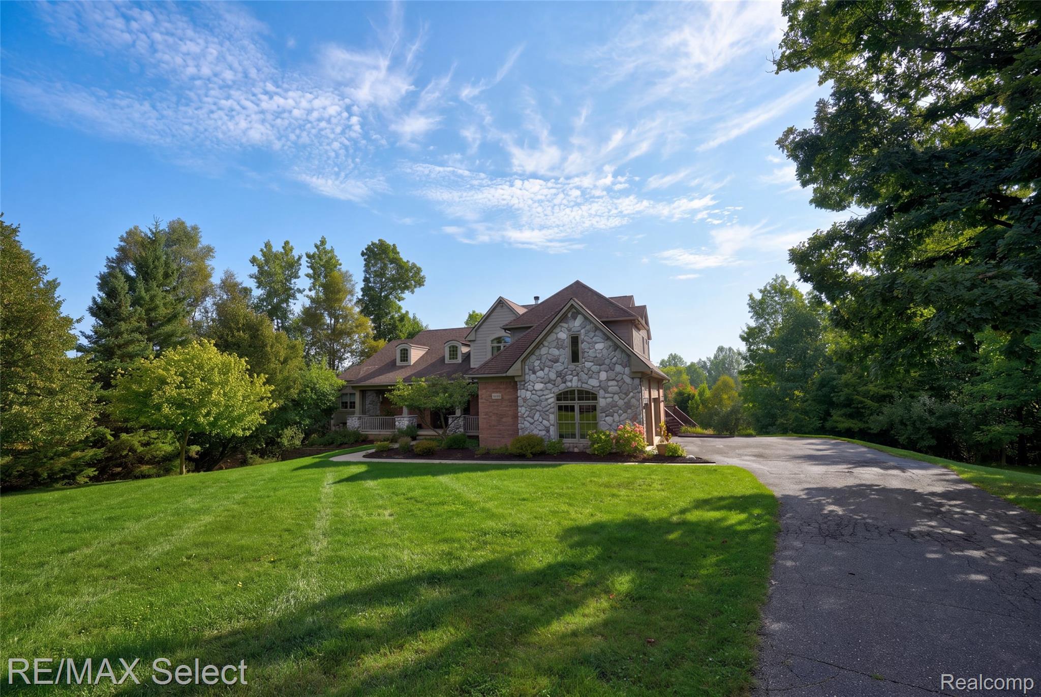 10454 Heron Court