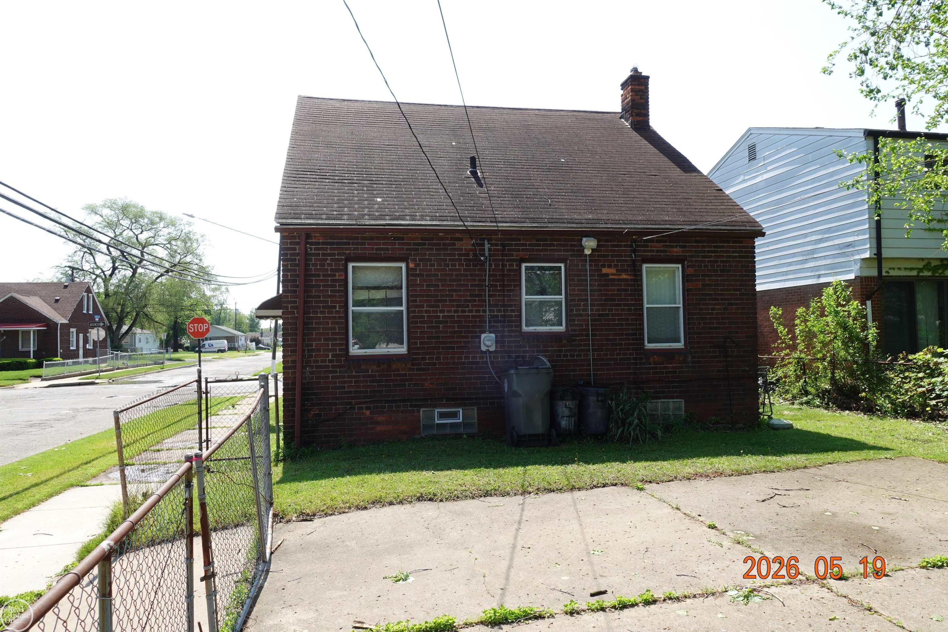 3834 19TH Street