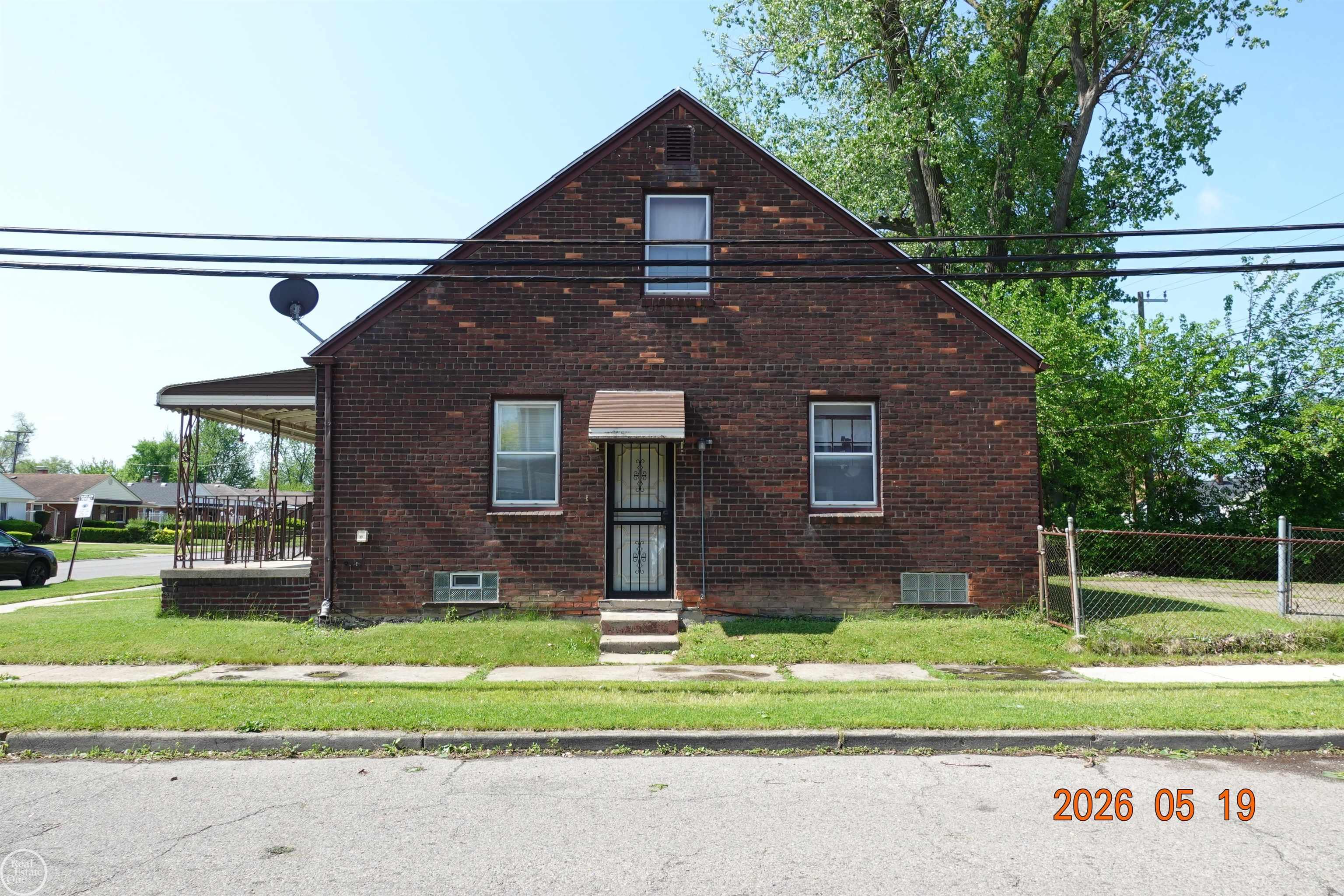 3834 19TH Street
