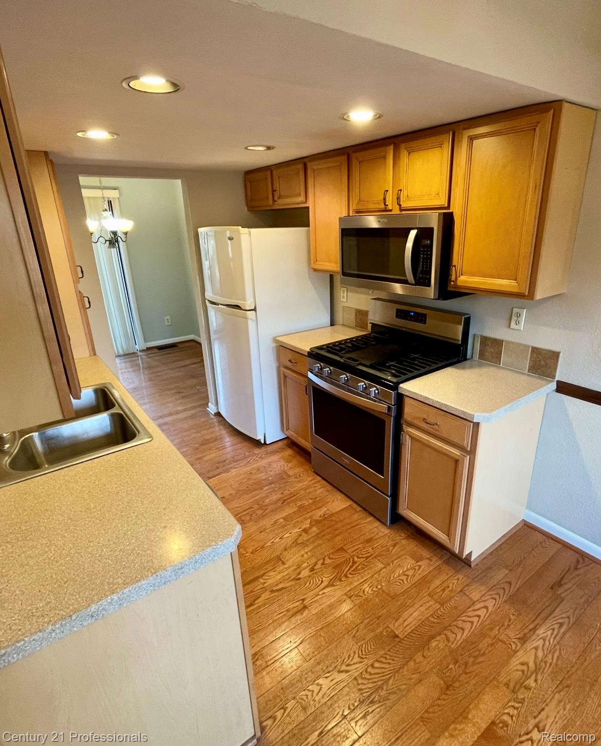 955 Sherwood Forest Drive 52