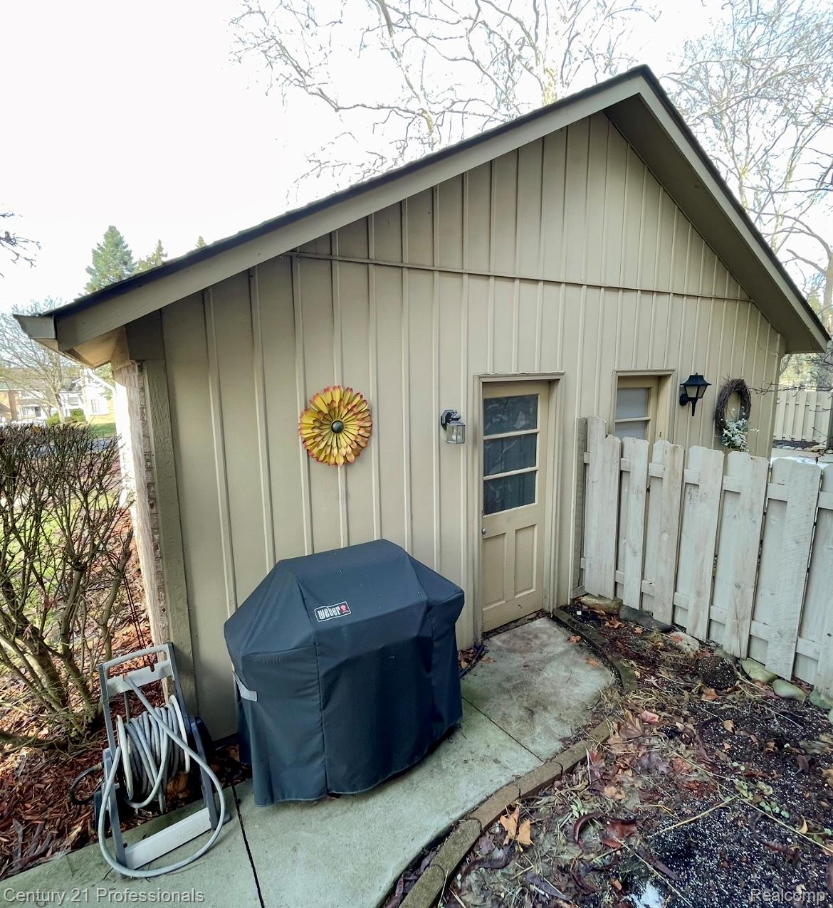 955 Sherwood Forest Drive 52