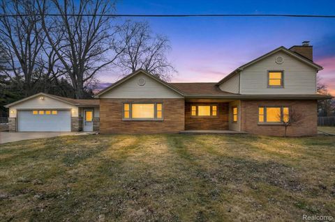 2668 Range Road Port Huron Charter Township MI 48060