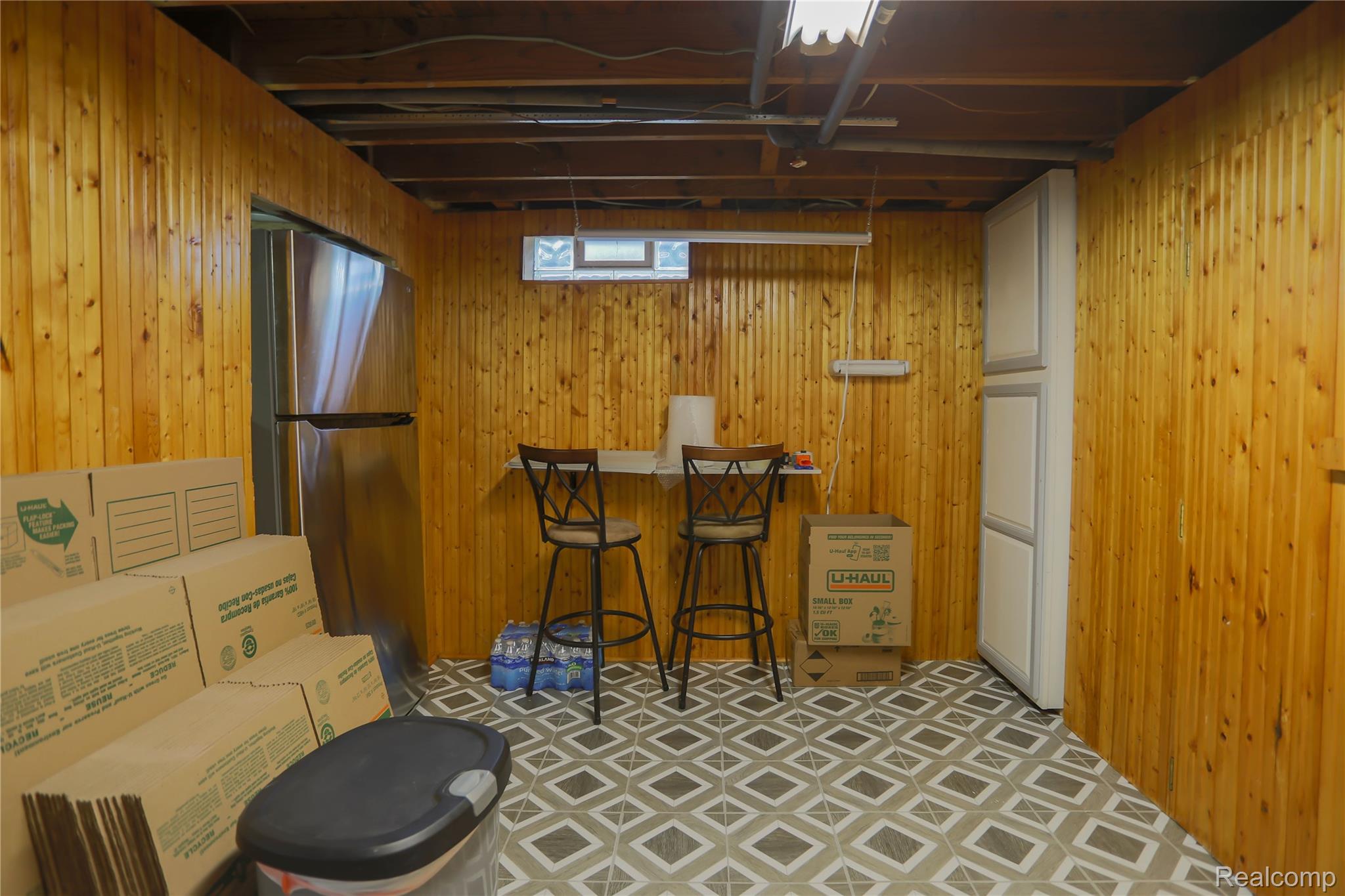 Roseville City, Michigan 48066, United States, 3 Bedrooms Bedrooms, ,2 BathroomsBathrooms,Residential,Active,241085