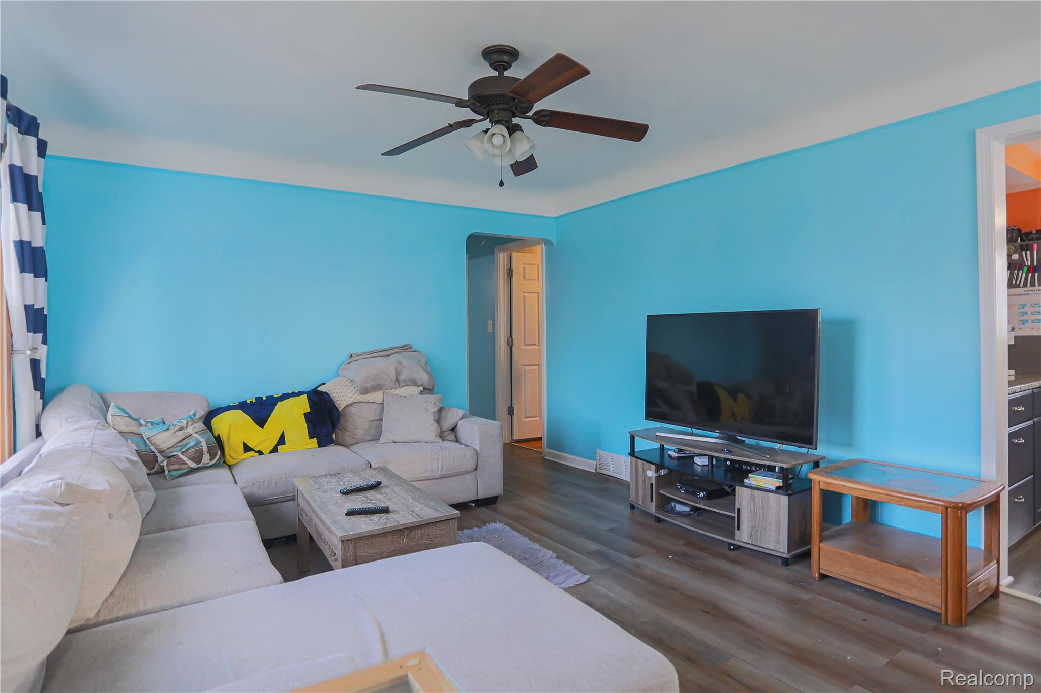 Roseville City, Michigan 48066, United States, 3 Bedrooms Bedrooms, ,2 BathroomsBathrooms,Residential,Active,241085