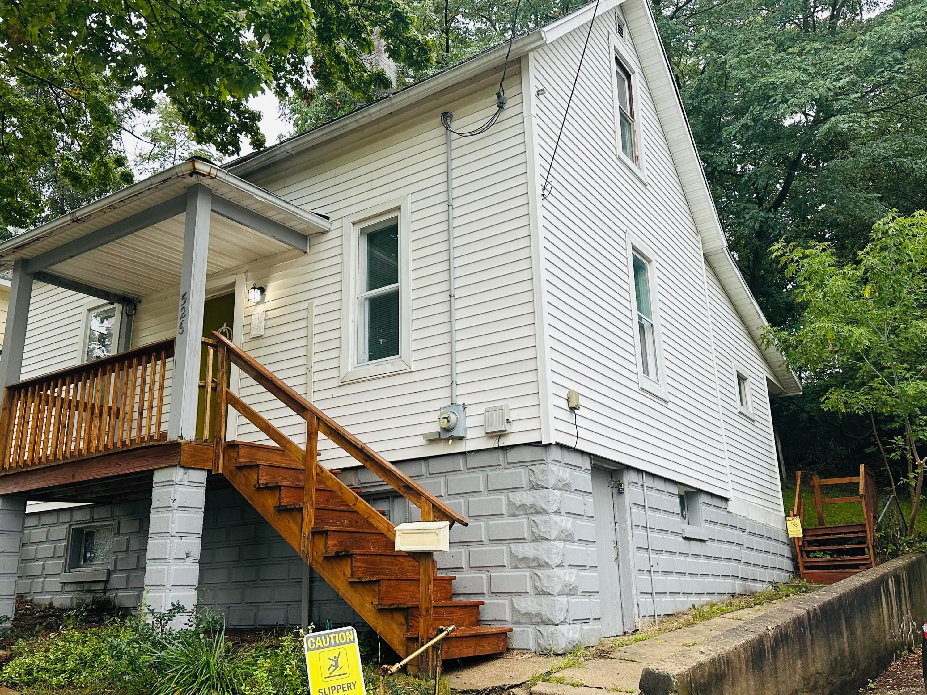 526 Davis Street