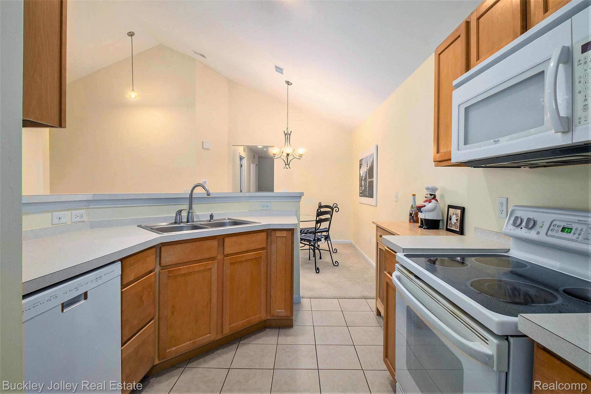 642 Olde English Circle