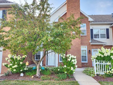 Photo of 642 Olde English Circle, Howell, MI 48855 (MLS # 20251043046)