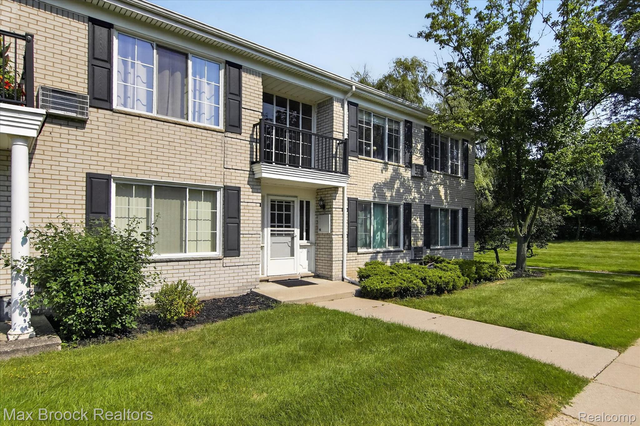 100 W Hickory Grove Road C6