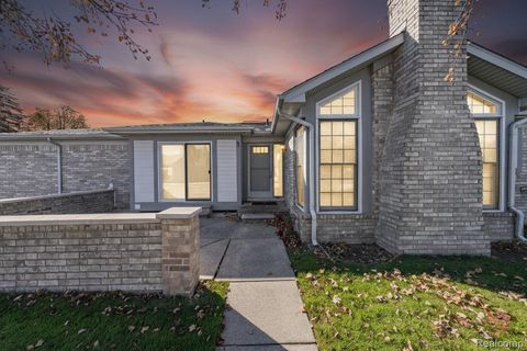 48391 Seawind Court Utica City MI 48315