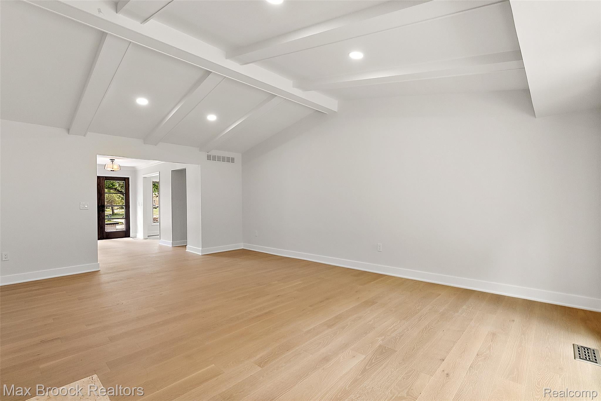 5218 Cherokee Court