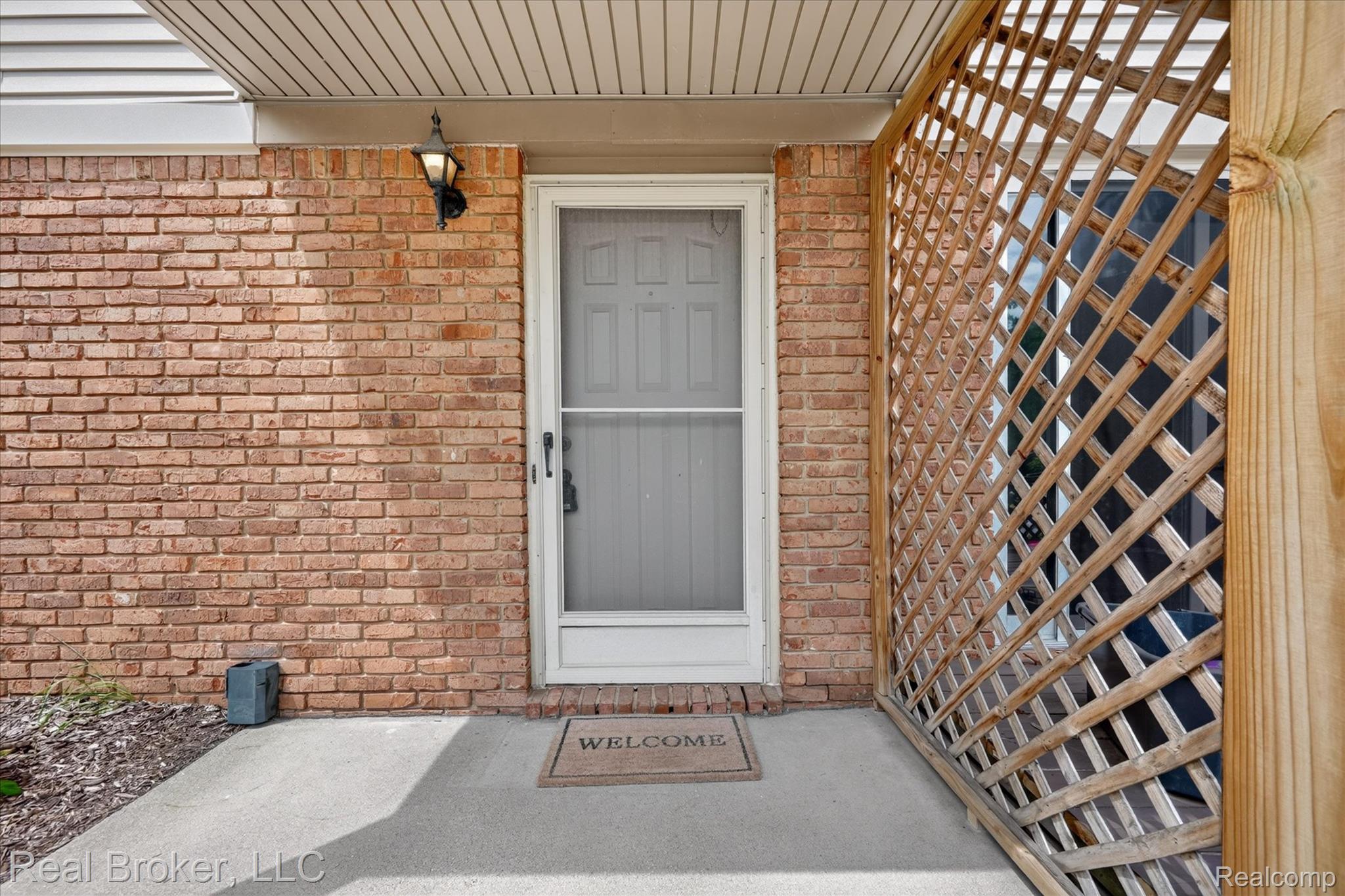 68457 Rosewood Lane
