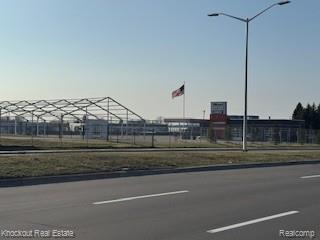 45258 Woodward Avenue