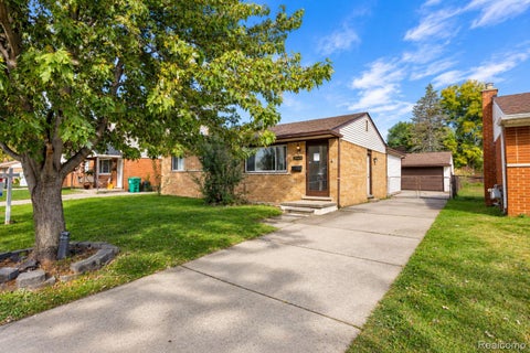 Tiny photo for 29622 Brown Court, Garden City, MI 48135 (MLS # 20261083167)