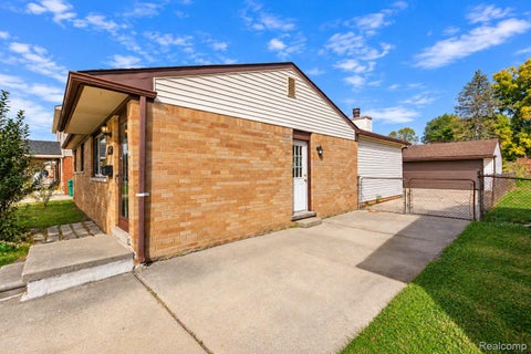 Tiny photo for 29622 Brown Court, Garden City, MI 48135 (MLS # 20261083167)