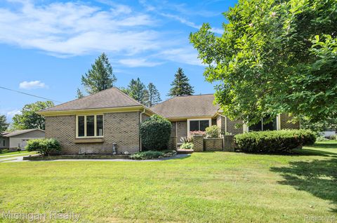 3531 E COMMERCE Road Commerce Charter Township MI 48382