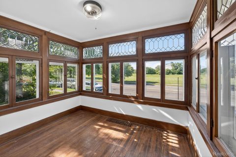 Tiny photo for 925 W Kalamazoo Street, Lansing City, MI 48915 (MLS # 20261039658)