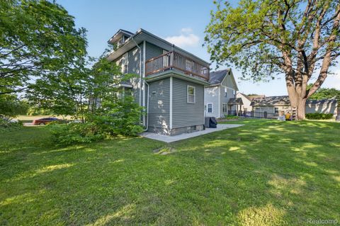 Tiny photo for 925 W Kalamazoo Street, Lansing City, MI 48915 (MLS # 20261039658)