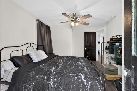 Tiny photo for 925 W Kalamazoo Street, Lansing City, MI 48915 (MLS # 20261039658)