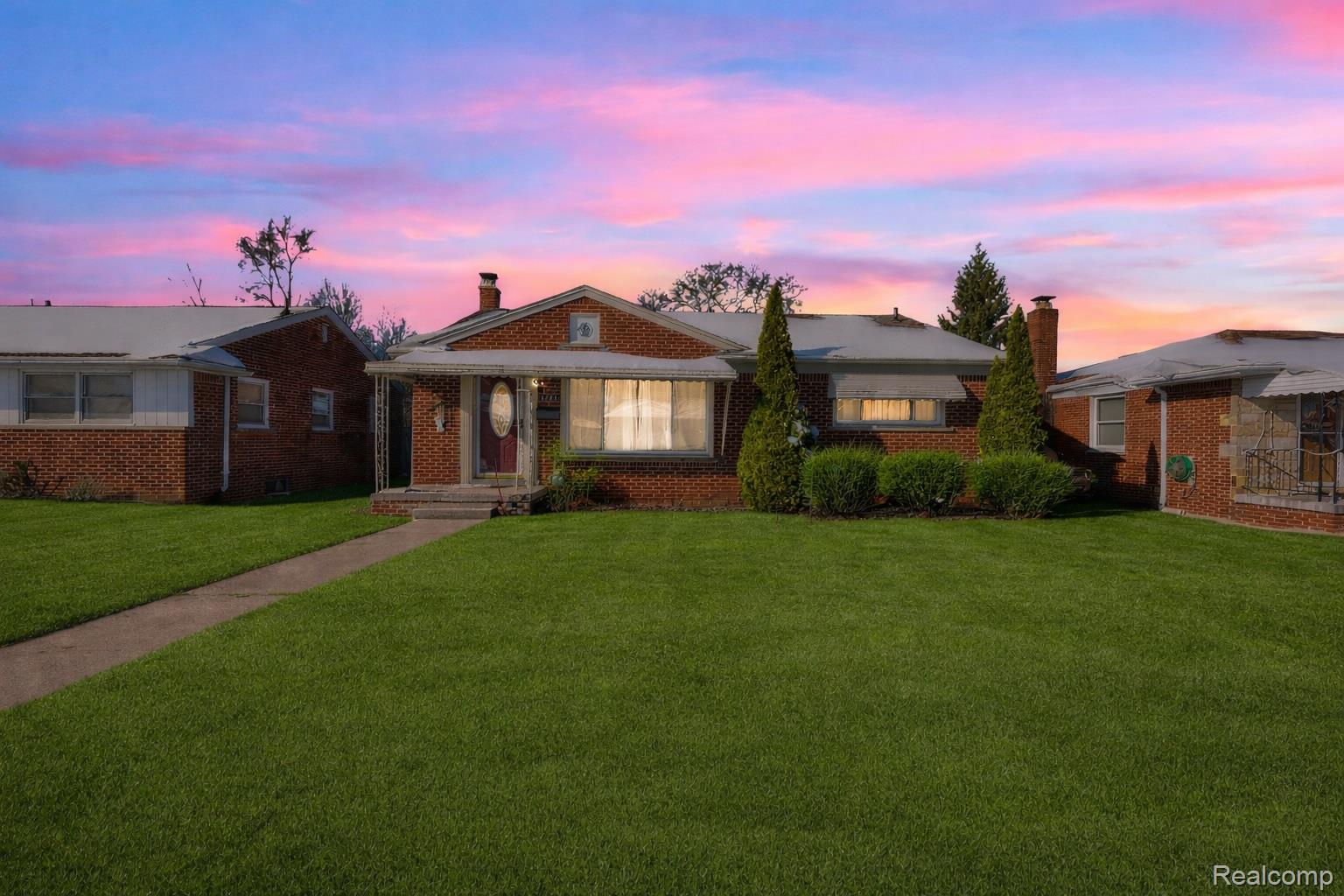6725 Schaller Drive