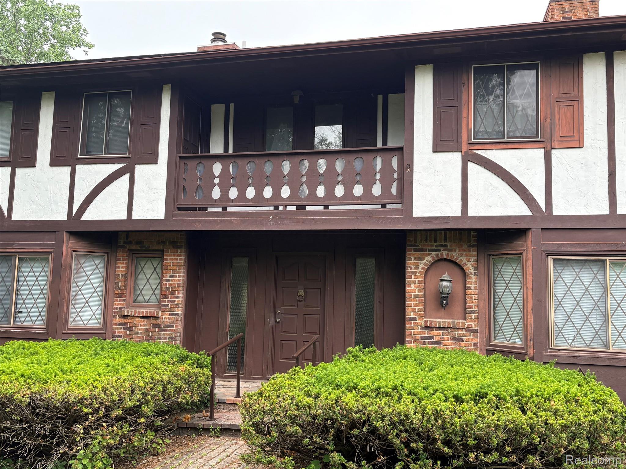 1250 Club Drive