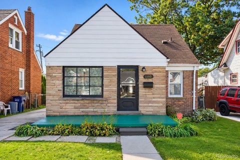 Photo of 1153 Lincoln Avenue, Lincoln Park City, MI 48146 (MLS # 20261082932)