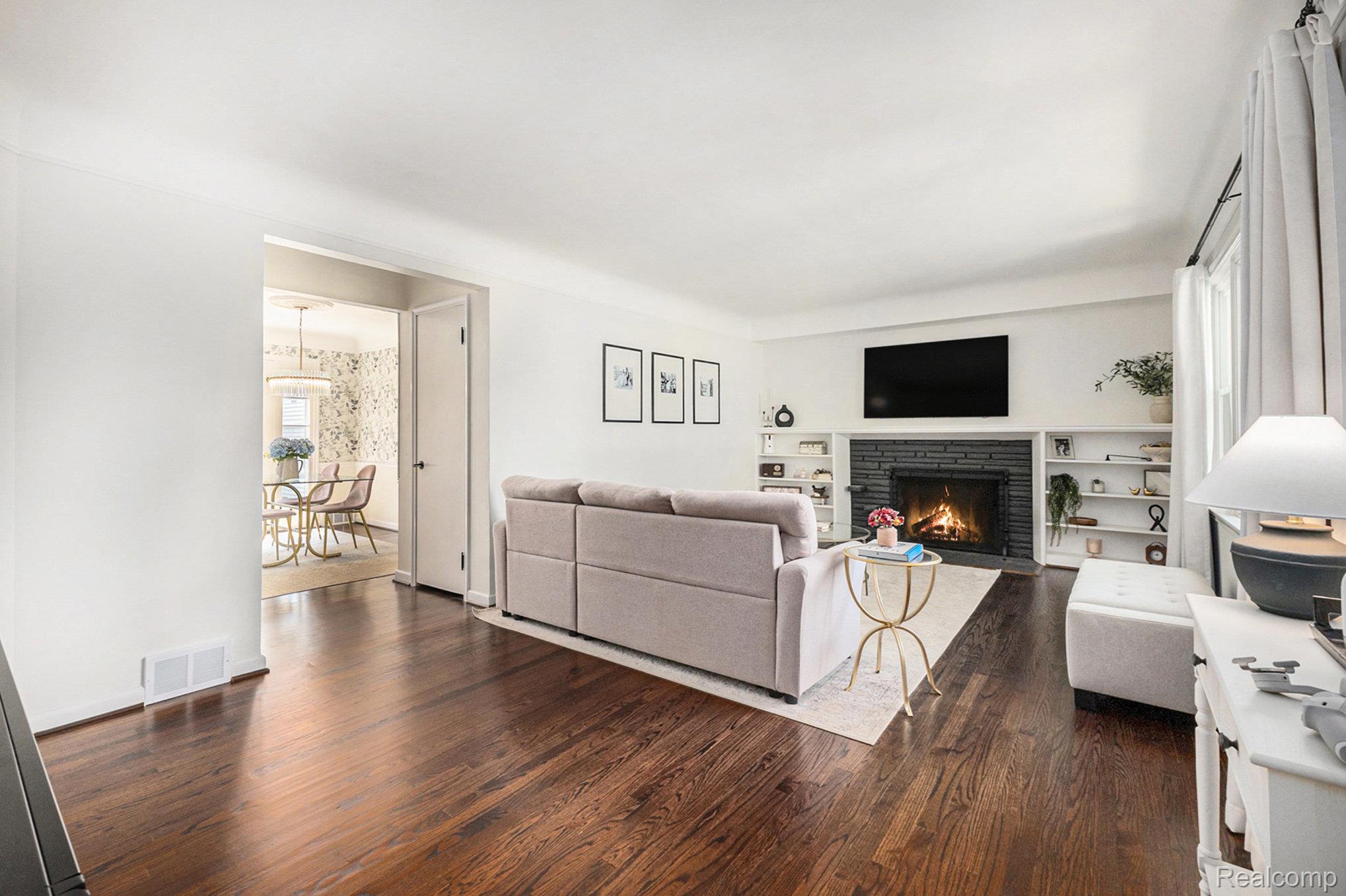 4419 Beverly Court