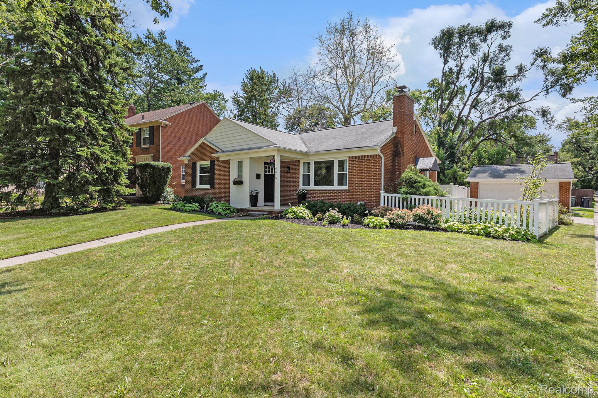 4419 Beverly Court