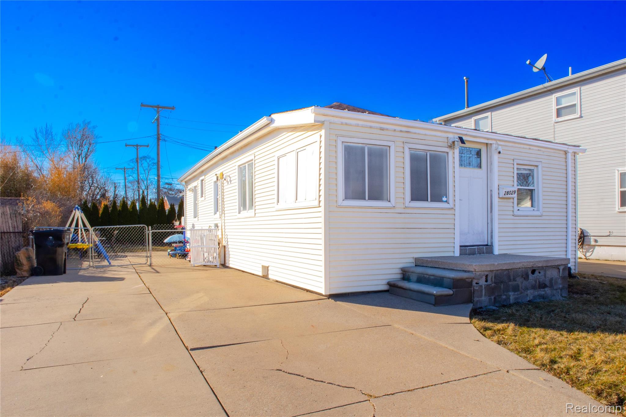 28029 Rosemont Street