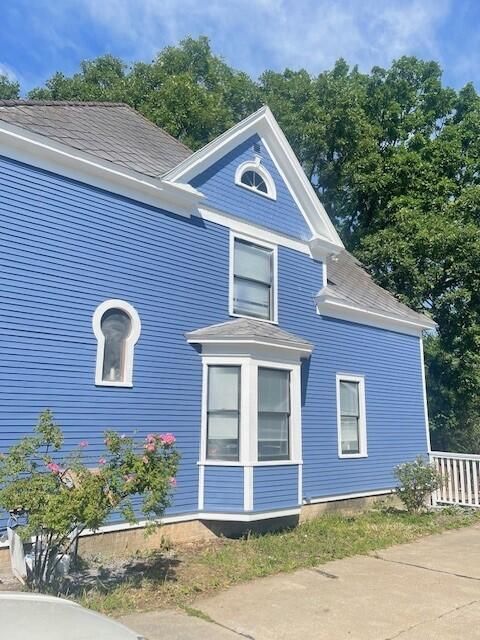 116 W McKay Street 2 Saline City MI 48176