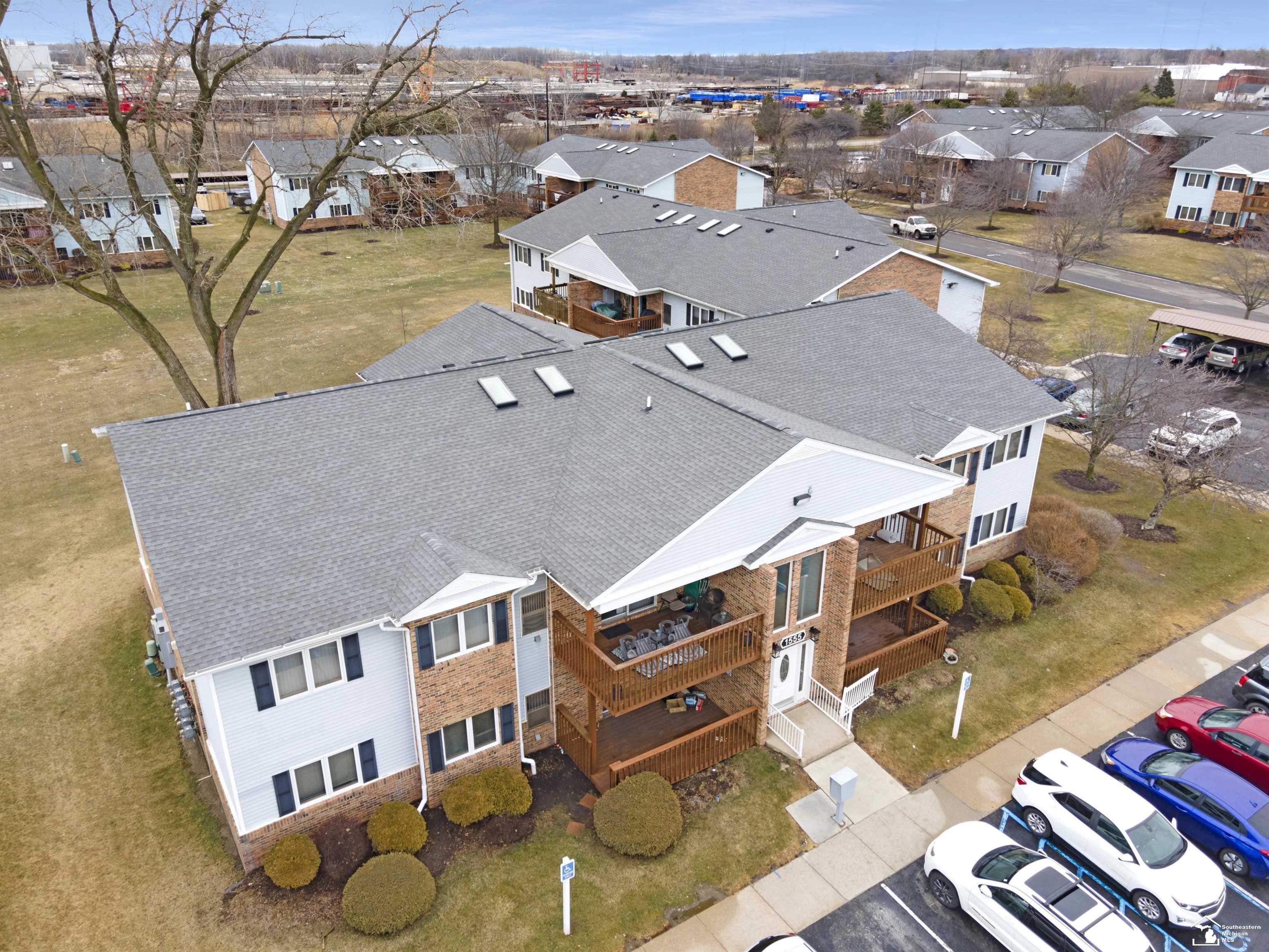 1555 Harbour Boulevard