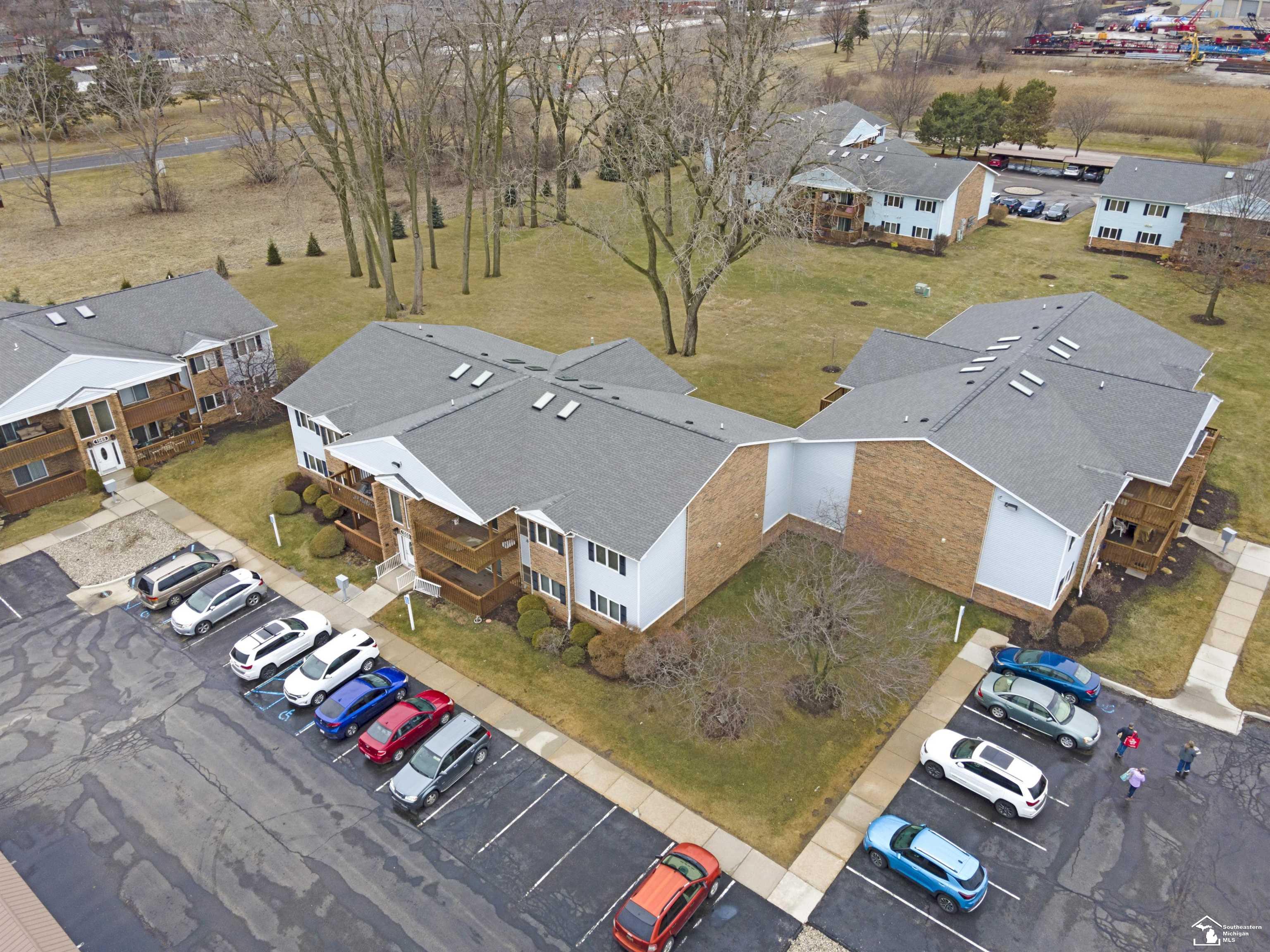 1555 Harbour Boulevard