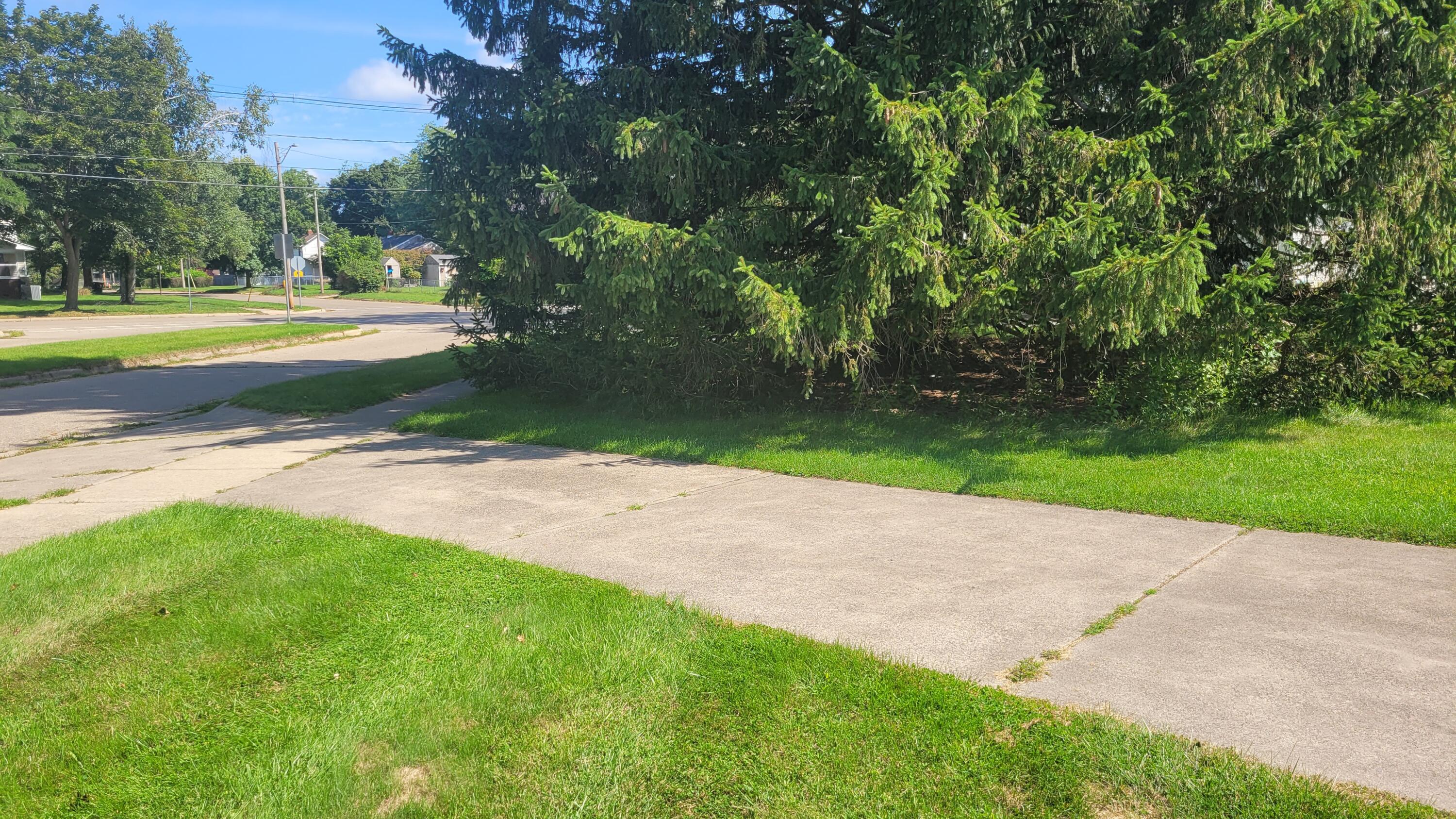 601 SE Manor Drive