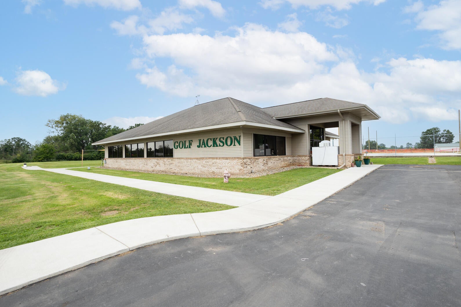 3600 Wayland Drive