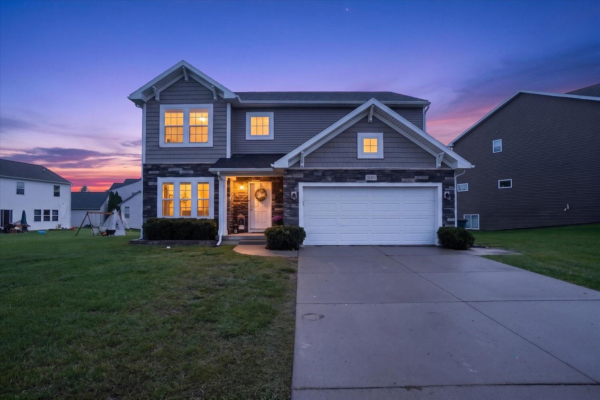 10019 Mulberry Lane