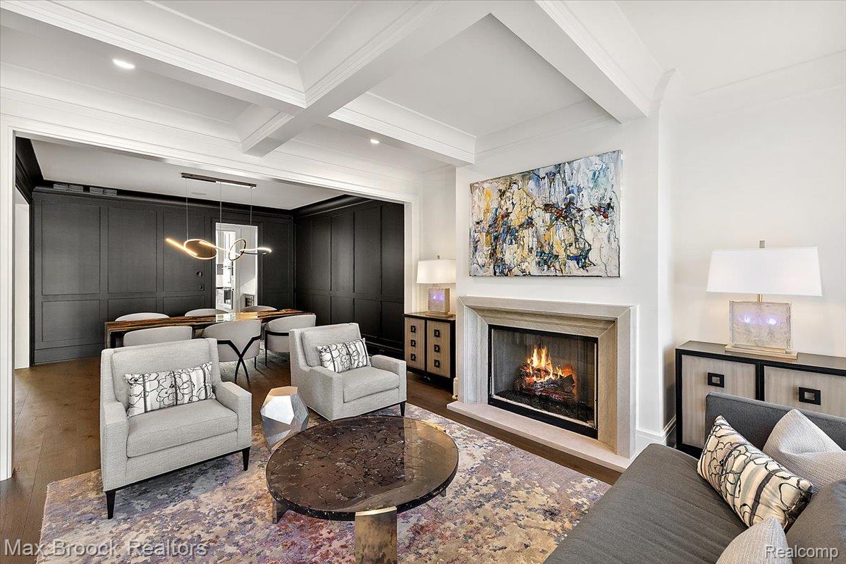 625 W Brown Street