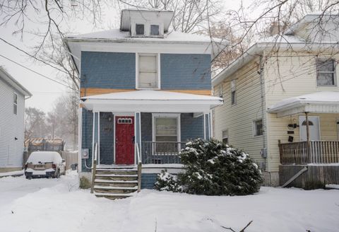 1530 Ballard Street Lansing City MI 48906