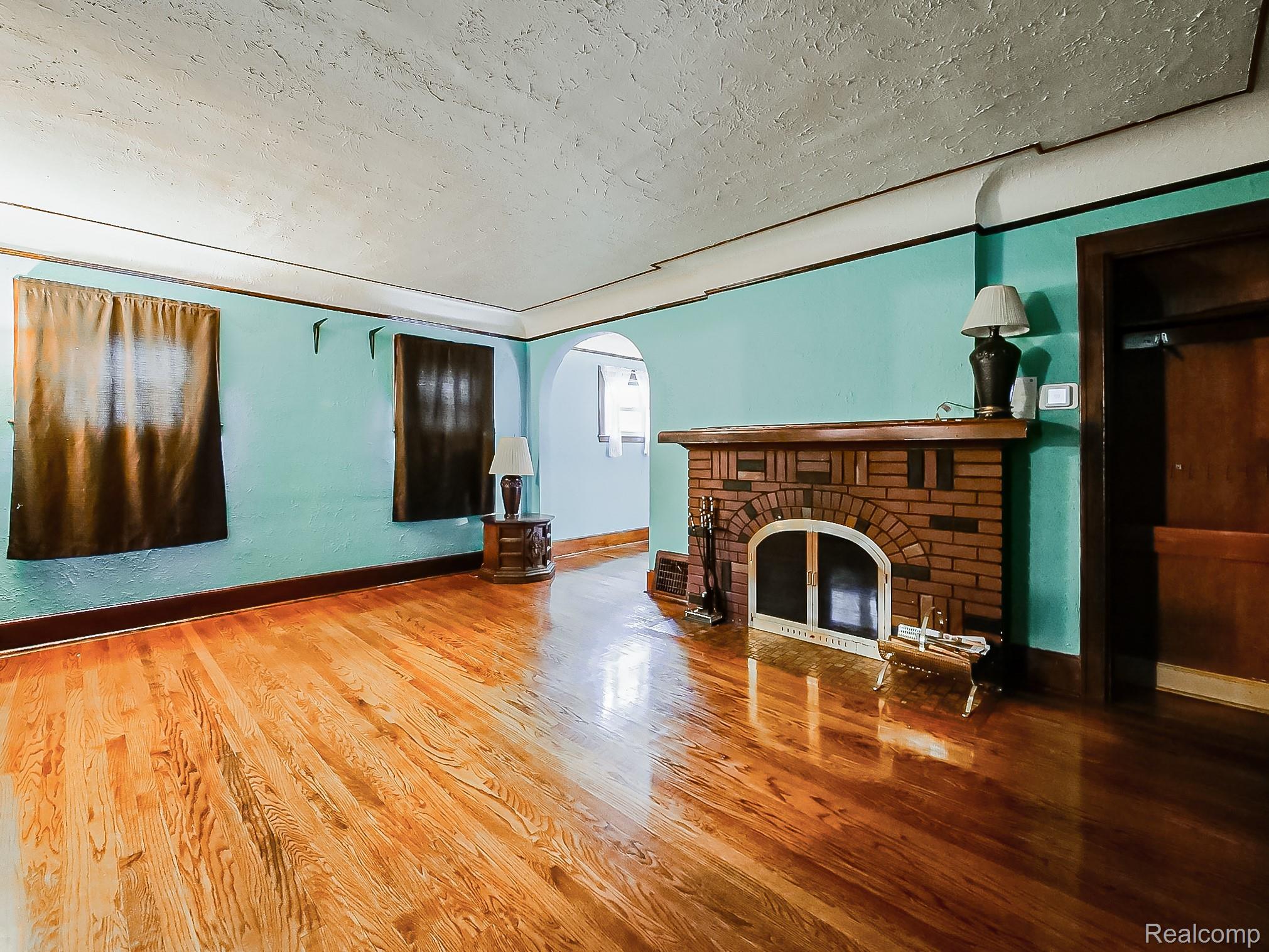 4177 Washington Street