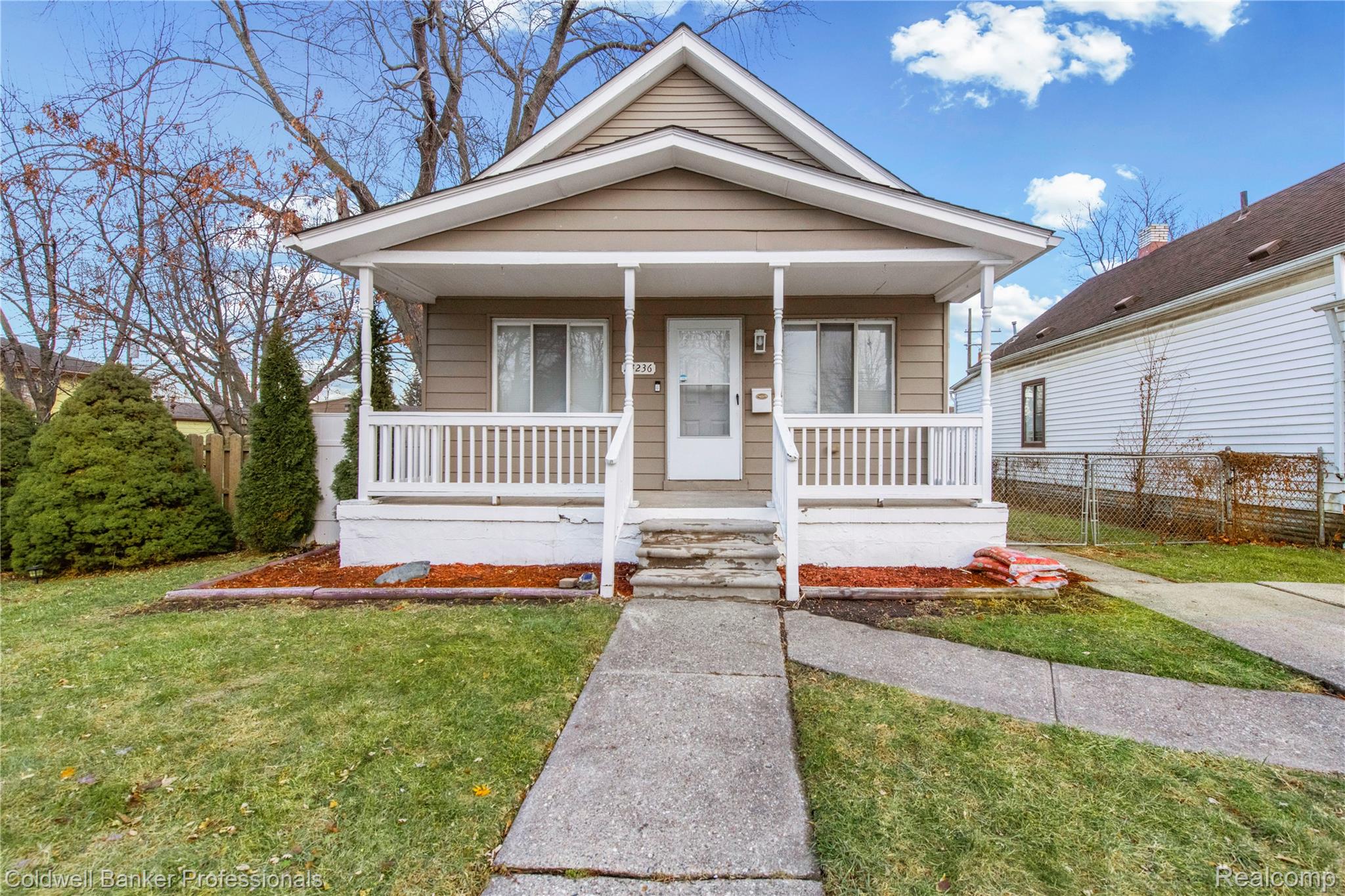 24236 Shakespeare Avenue