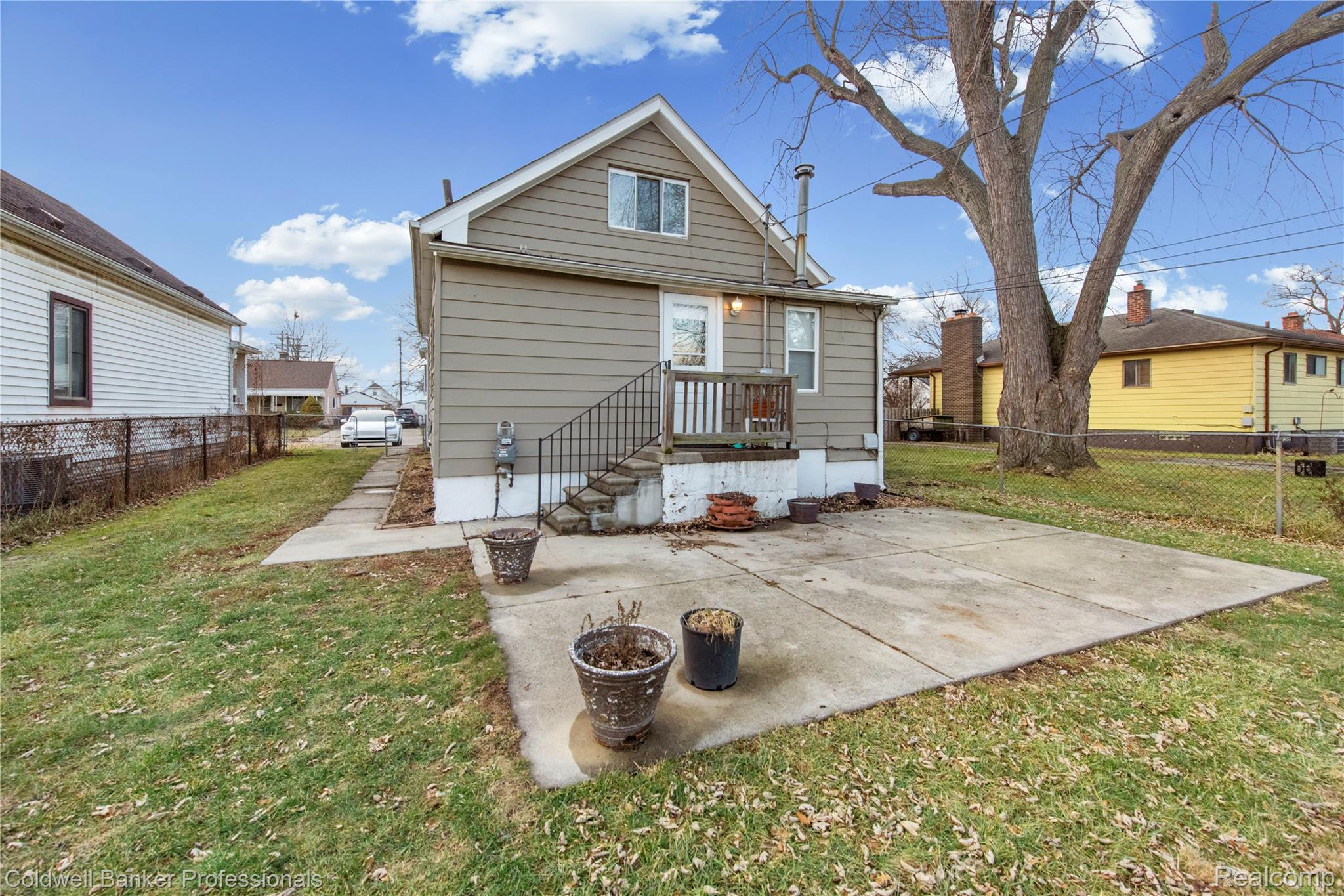 24236 Shakespeare Avenue